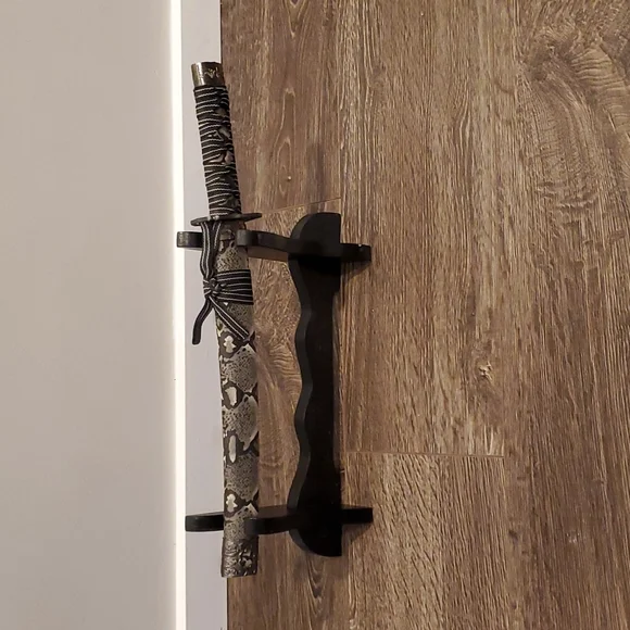 ๐ก Decorative SWORD - Picture 13 of 14